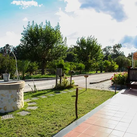 Sicily & Alloggio per agriturismo *