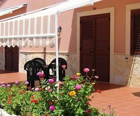 Sicily & Alloggio per agriturismo *